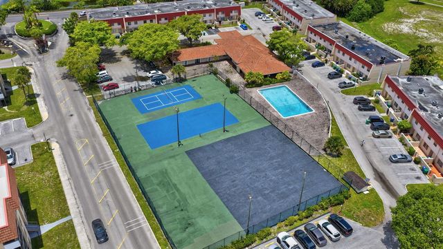 4174 Inverrary Drive 513, Lauderhill, FL 33319