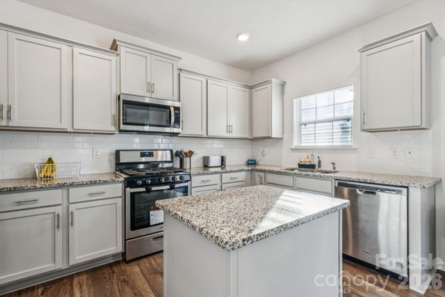 2106 Prospect Creek, Charlotte, NC 28227