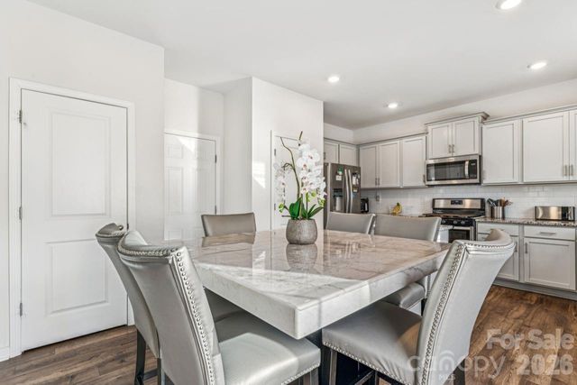 2106 Prospect Creek, Charlotte, NC 28227