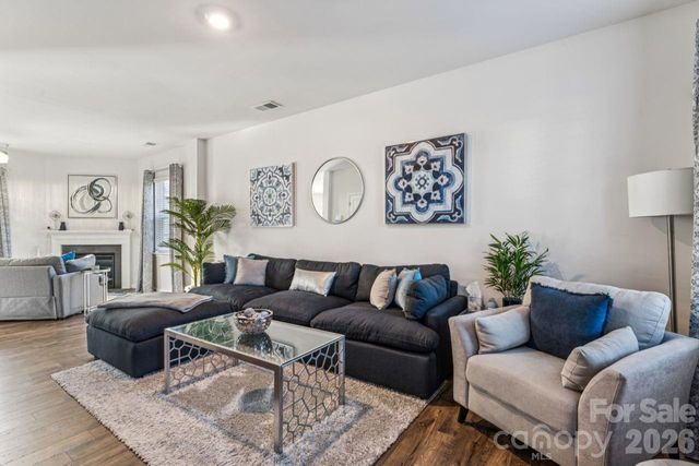 2106 Prospect Creek, Charlotte, NC 28227