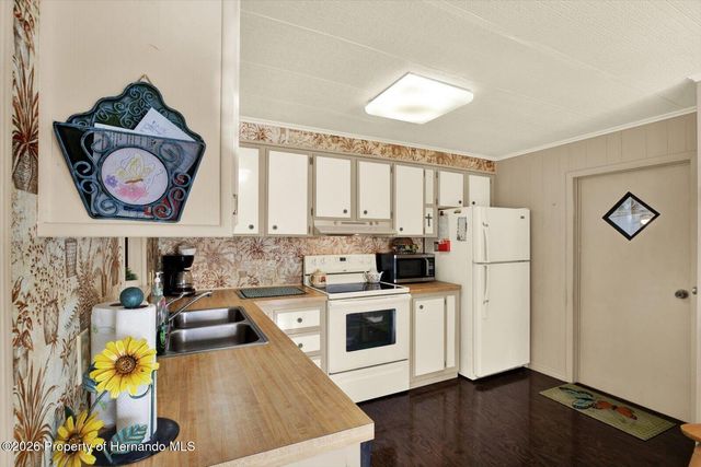 14294 Brookridge Boulevard, Brooksville, FL 34613