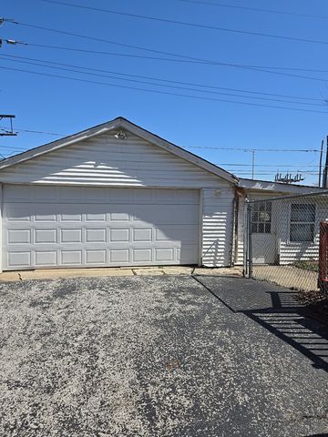 15943 Sawyer Avenue, Markham, IL 60428