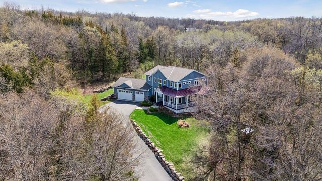 8700 Eagle Creek Boulevard, Shakopee, MN 55379