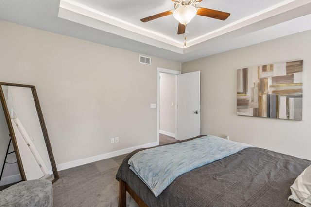 8700 Eagle Creek Boulevard, Shakopee, MN 55379