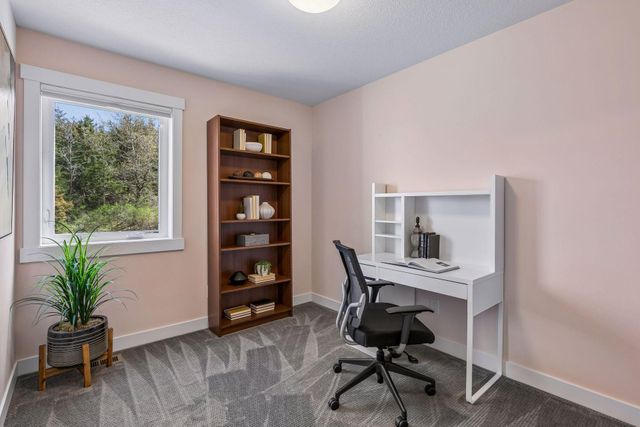 8700 Eagle Creek Boulevard, Shakopee, MN 55379