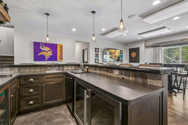 8700 Eagle Creek Boulevard, Shakopee, MN 55379