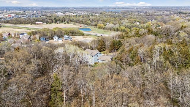 8700 Eagle Creek Boulevard, Shakopee, MN 55379