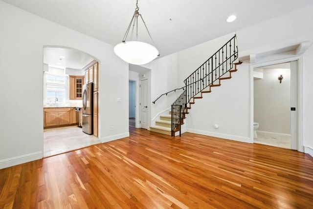 484 Gabilan Street, Los Altos, CA 94022