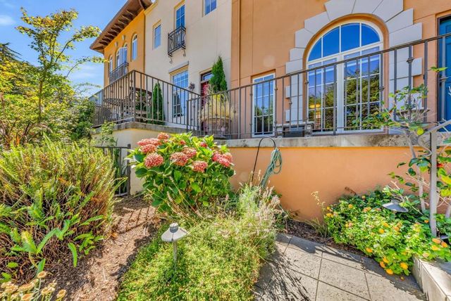 484 Gabilan Street, Los Altos, CA 94022