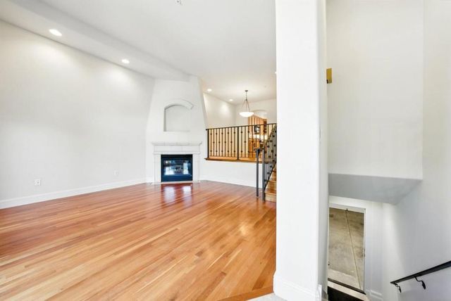 484 Gabilan Street, Los Altos, CA 94022