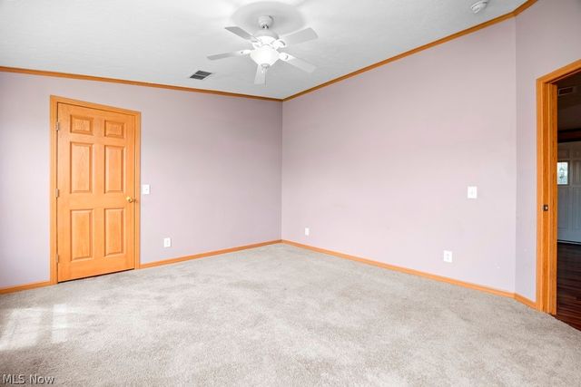 18741 West Road, Wellington, OH 44090