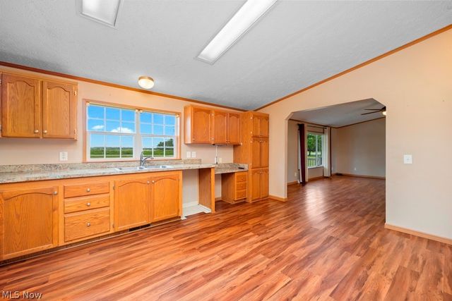 18741 West Road, Wellington, OH 44090