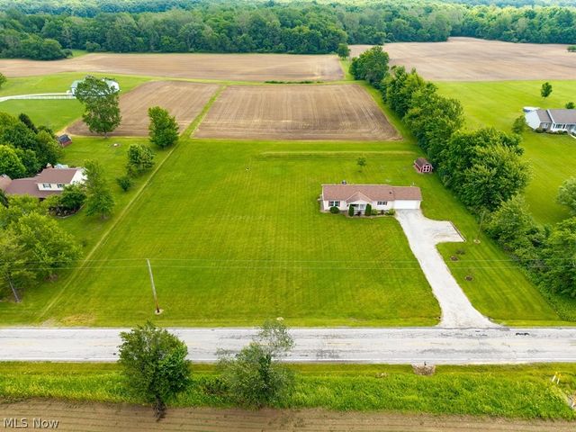18741 West Road, Wellington, OH 44090