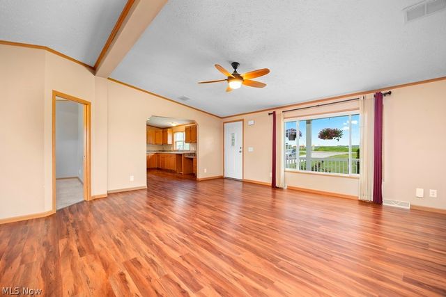 18741 West Road, Wellington, OH 44090