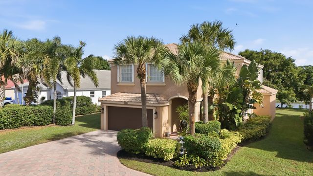 2462 Westmont Place, Royal Palm Beach, FL 33411