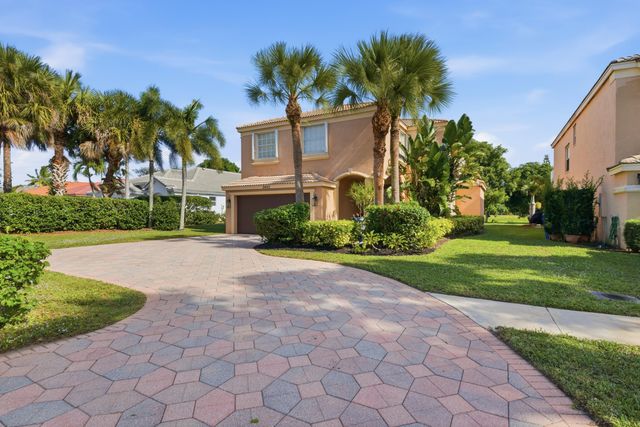 2462 Westmont Place, Royal Palm Beach, FL 33411