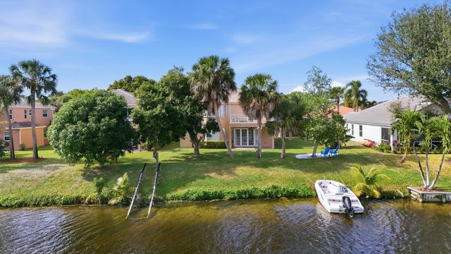 2462 Westmont Place, Royal Palm Beach, FL 33411