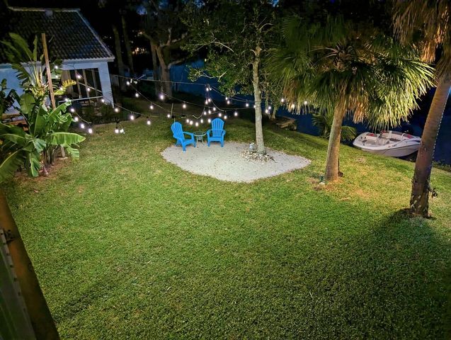 2462 Westmont Place, Royal Palm Beach, FL 33411