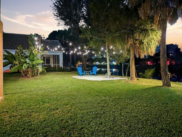 2462 Westmont Place, Royal Palm Beach, FL 33411