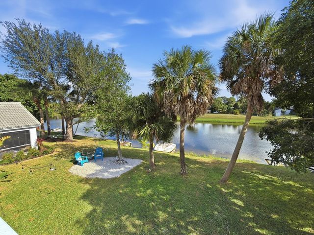 2462 Westmont Place, Royal Palm Beach, FL 33411