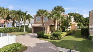 2462 Westmont Place, Royal Palm Beach, FL 33411
