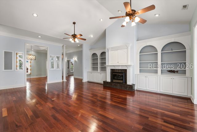 370 Fripp Point Rd, St Helena Island, SC 29920