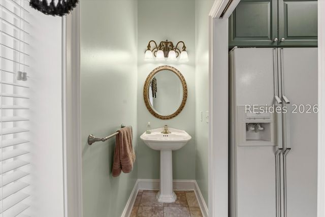370 Fripp Point Rd, St Helena Island, SC 29920