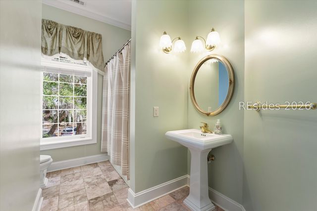 370 Fripp Point Rd, St Helena Island, SC 29920