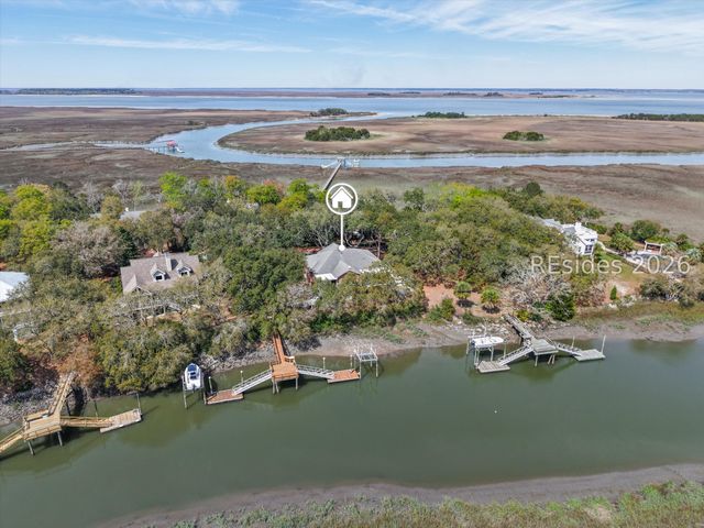 370 Fripp Point Rd, St Helena Island, SC 29920