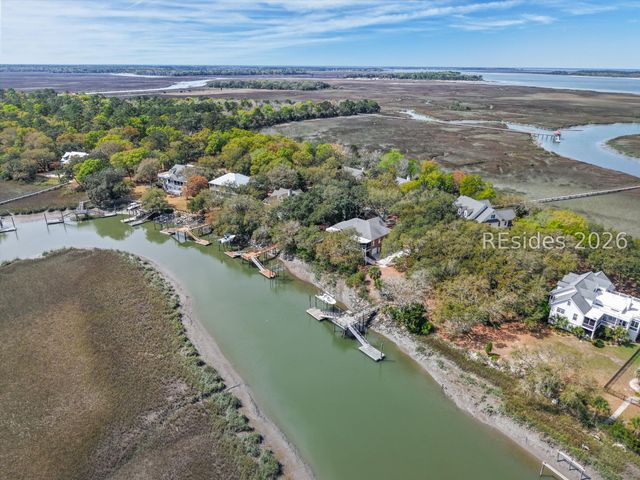 370 Fripp Point Rd, St Helena Island, SC 29920
