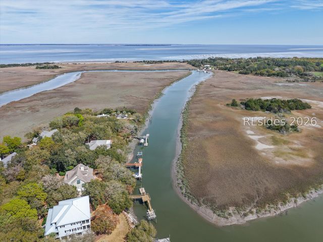 370 Fripp Point Rd, St Helena Island, SC 29920
