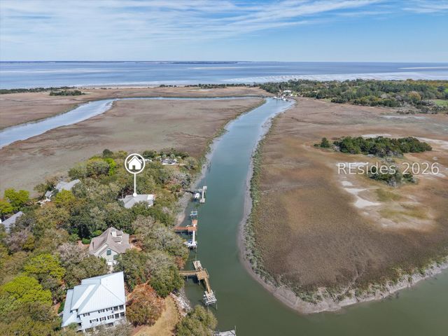 370 Fripp Point Rd, St Helena Island, SC 29920