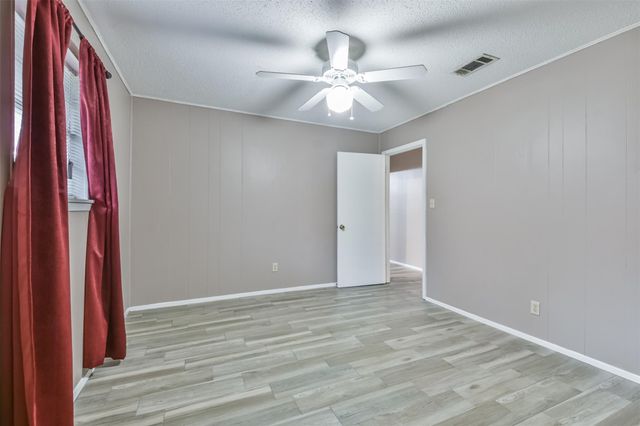 23807 Red Oak Drive, Spring, TX 77389