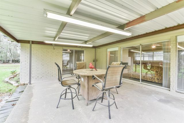 23807 Red Oak Drive, Spring, TX 77389