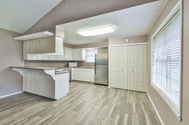 23807 Red Oak Drive, Spring, TX 77389