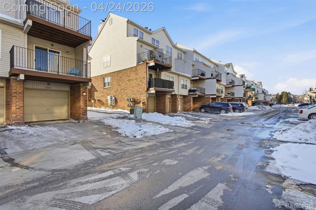 1825 Campau Farms Circle Circle, Detroit, MI 48207