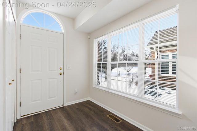 1825 Campau Farms Circle Circle, Detroit, MI 48207