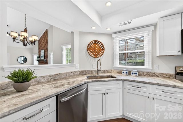 9227 N Vicksburg Park Court, Charlotte, NC 28210