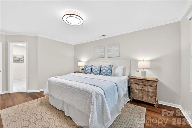 9227 N Vicksburg Park Court, Charlotte, NC 28210