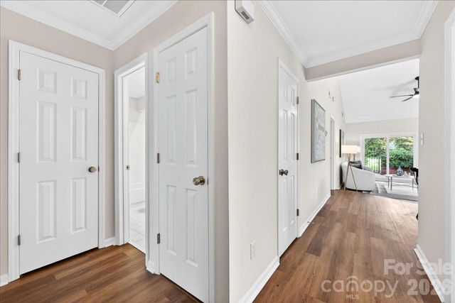 9227 N Vicksburg Park Court, Charlotte, NC 28210