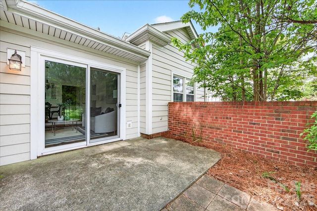 9227 N Vicksburg Park Court, Charlotte, NC 28210