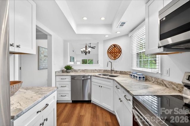 9227 N Vicksburg Park Court, Charlotte, NC 28210