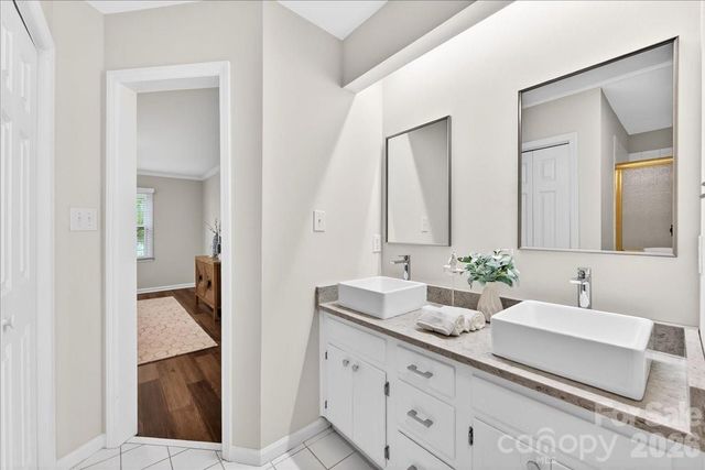 9227 N Vicksburg Park Court, Charlotte, NC 28210