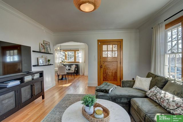 5540 Hickory Street, Omaha, NE 68106