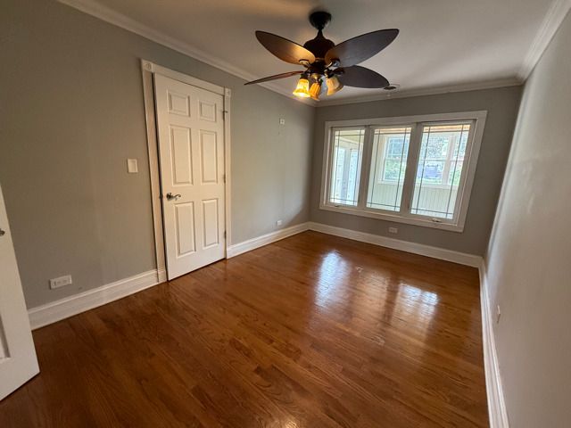 2705 W 98th Street, Evergreen Park, IL 60805