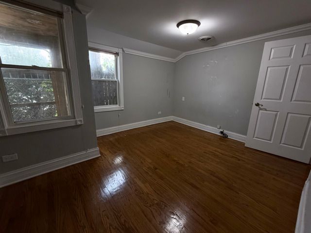 2705 W 98th Street, Evergreen Park, IL 60805