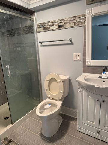 2705 W 98th Street, Evergreen Park, IL 60805