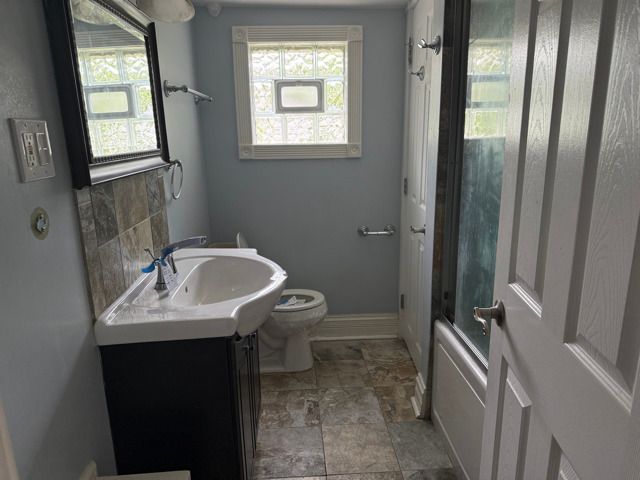 2705 W 98th Street, Evergreen Park, IL 60805