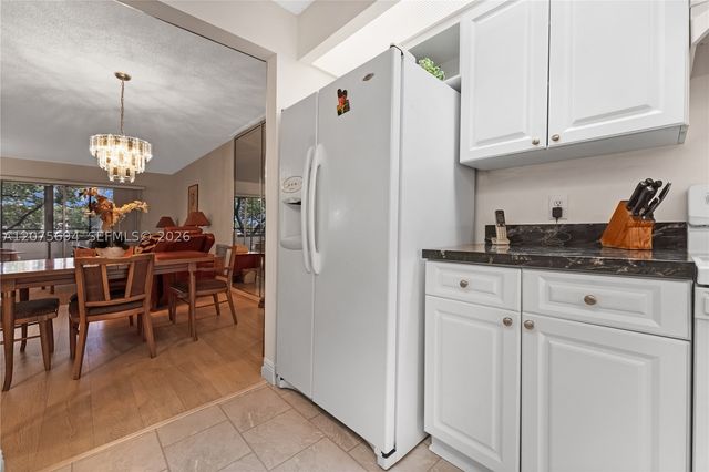 850 SW 138th Ave 213D, Pembroke Pines, FL 33027