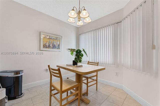 850 SW 138th Ave 213D, Pembroke Pines, FL 33027